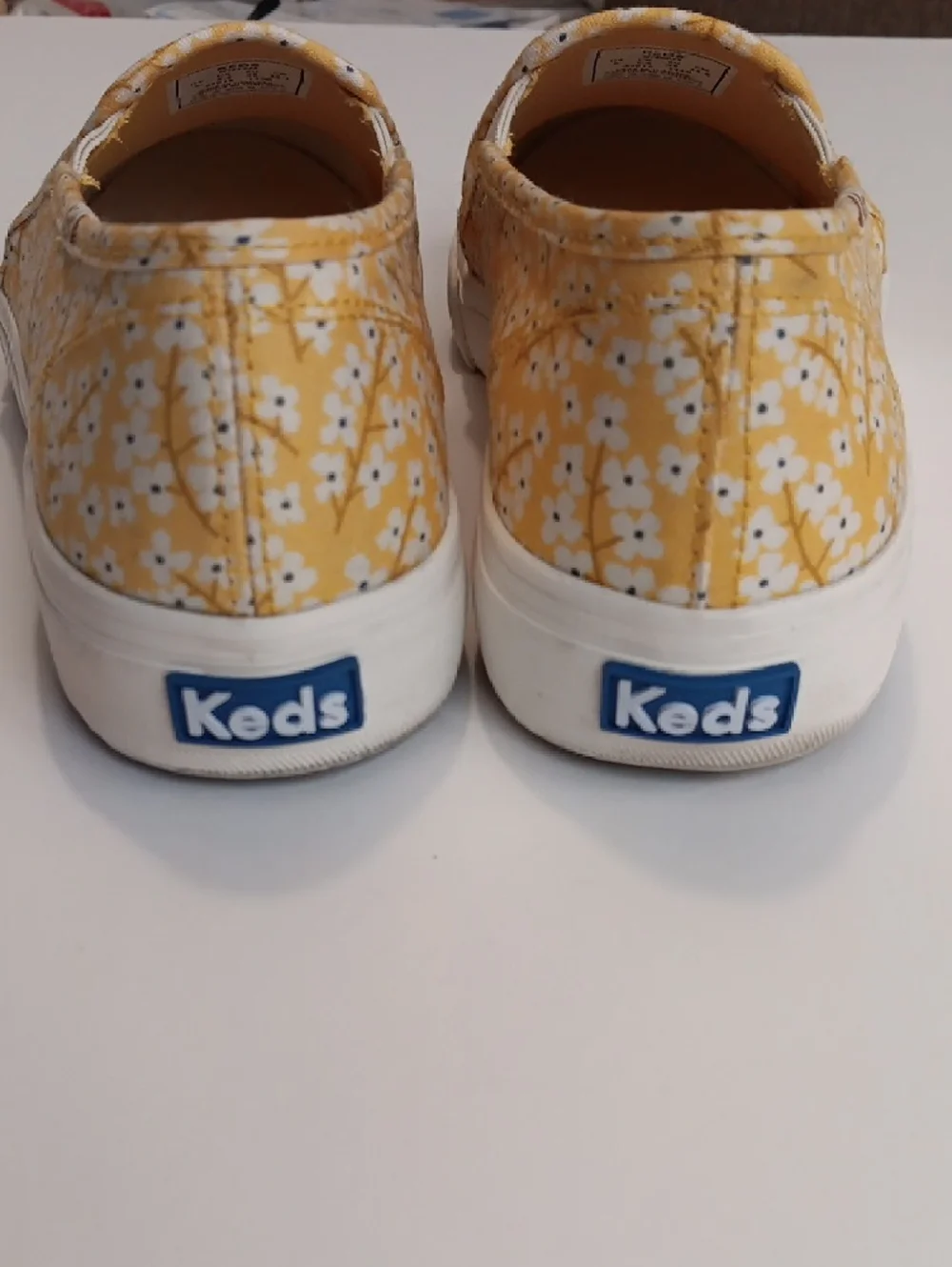 Keds Womens Double Decker Floral Yellow Daisy Floral Slip-On Sneakers Size 8
